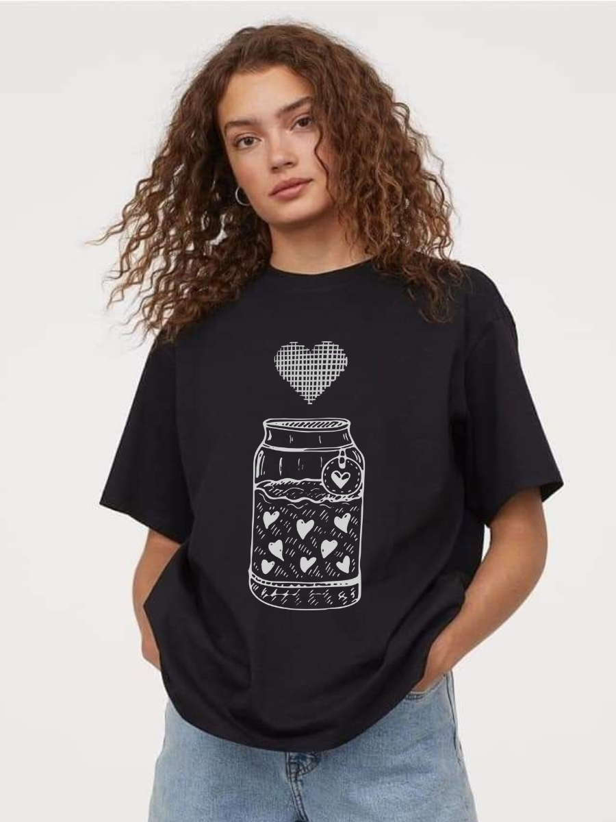 Heart can Oversized Graphic t shirt