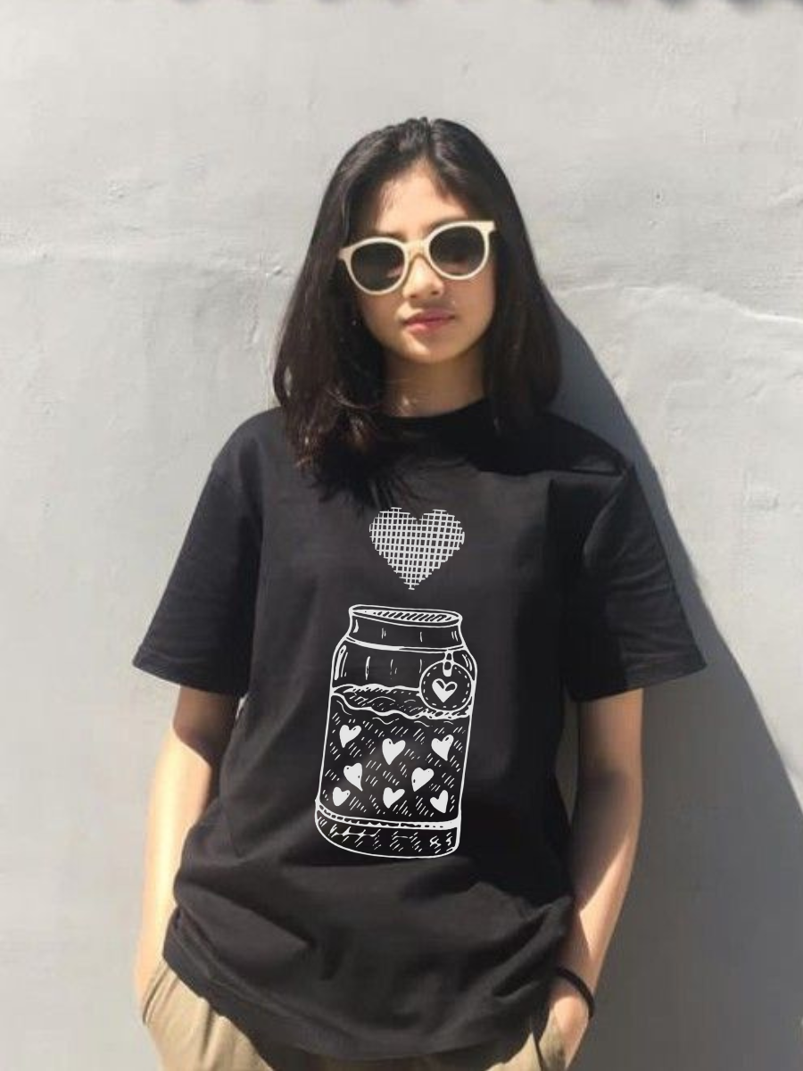 Heart can Oversized Graphic t shirt